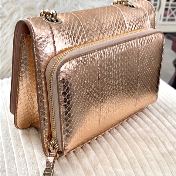 💓Sold💓 ferragamo reptiles vera metallic purse - Picture 3 of 8